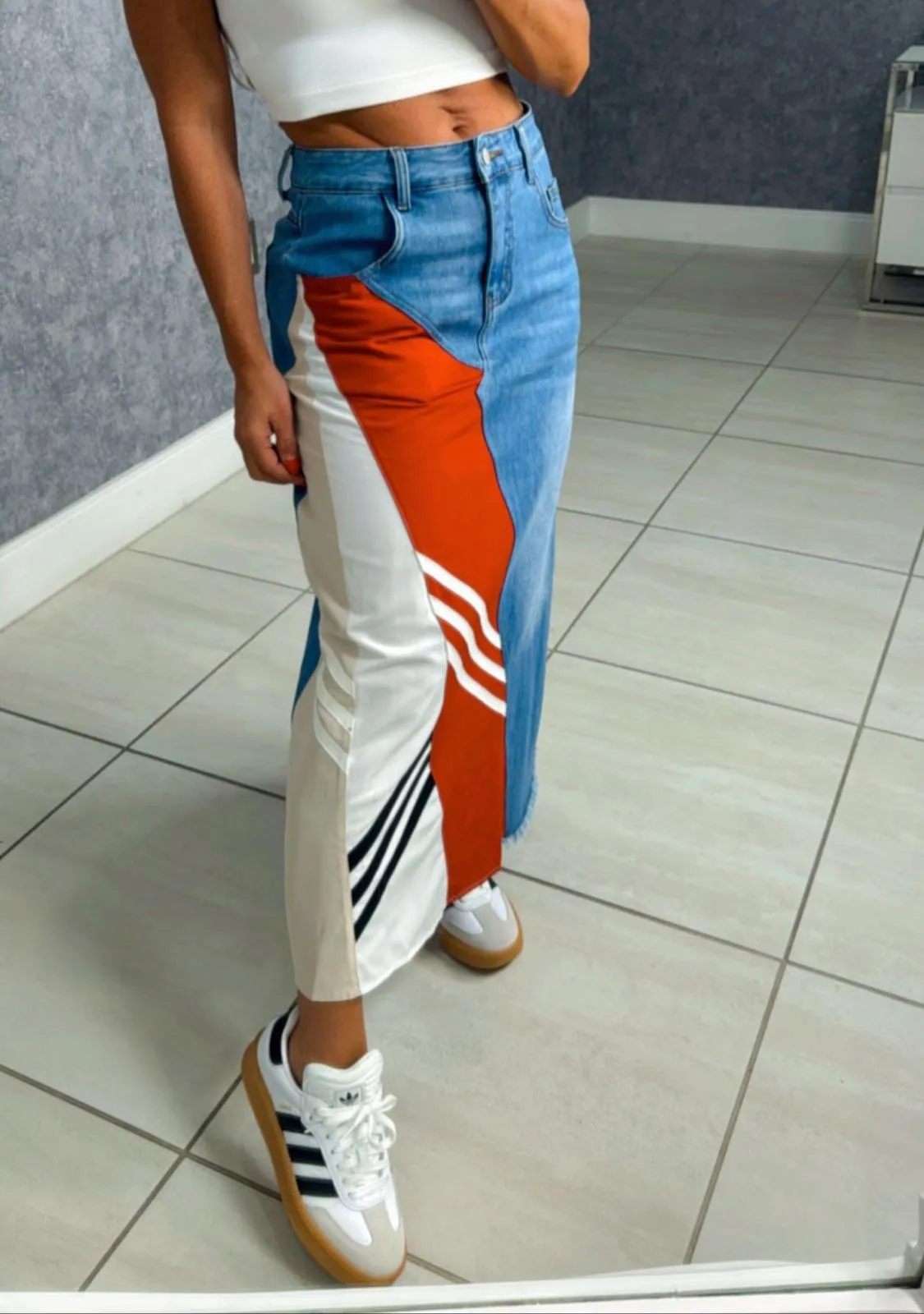 6638 Contrast denim maxi skirt