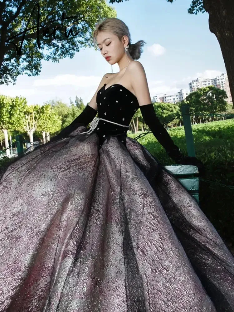 Aiertu Luxury Black Celebrity Dresses Pearl Chain Gloves Women Sexy Princess A-line Strapless Prom Evening Party Gowns Vestido