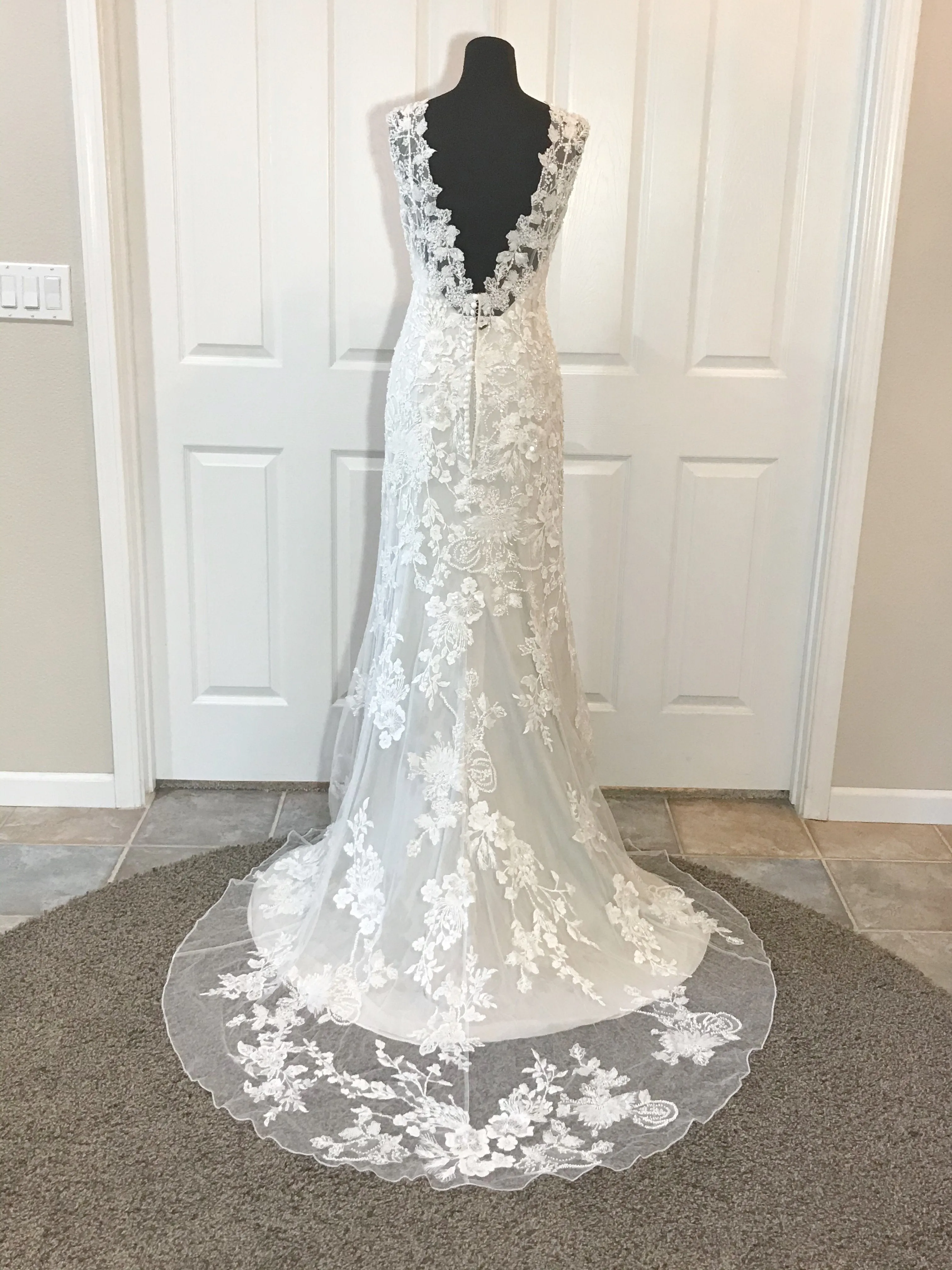 Allure Bridals style 9670