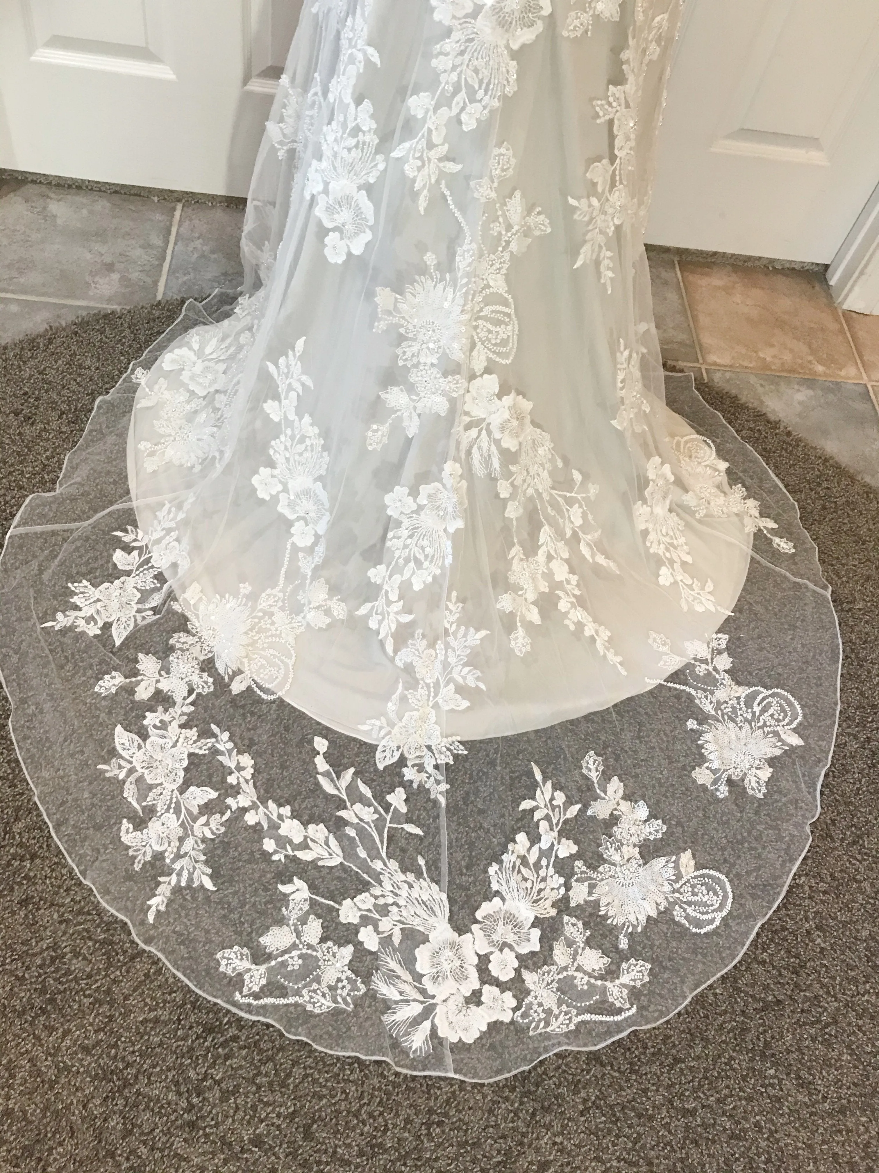 Allure Bridals style 9670