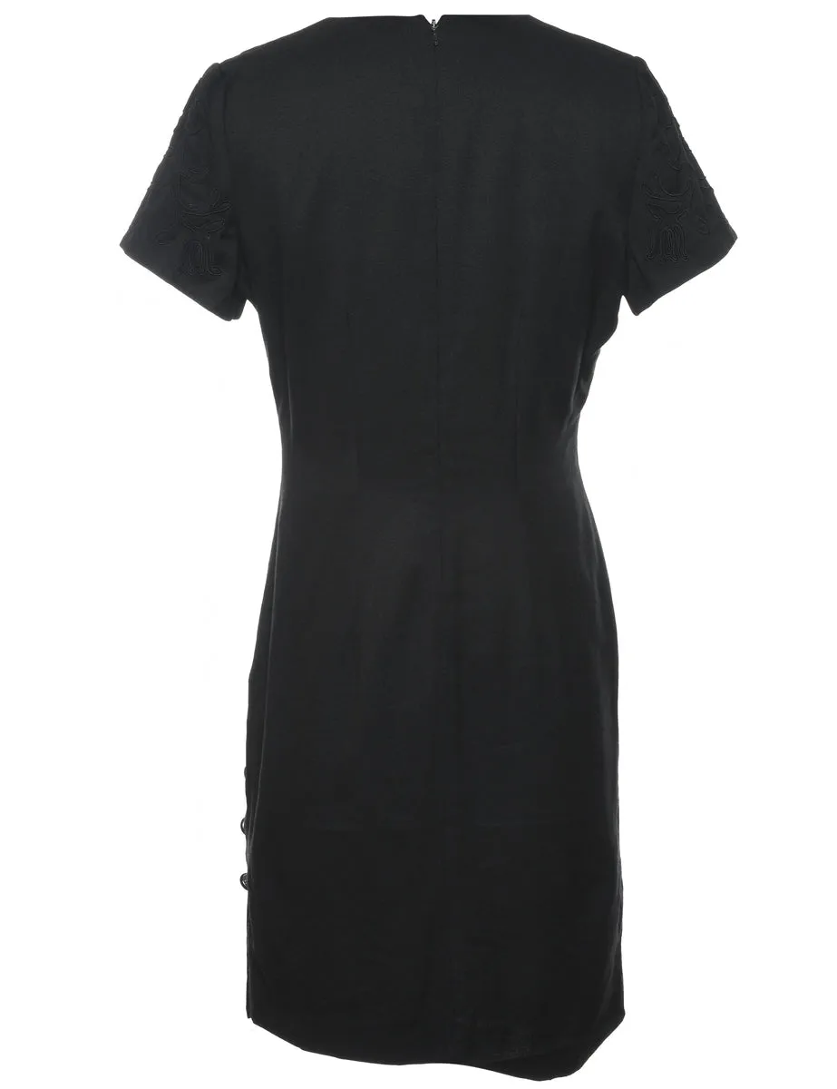 Embroidered Dress - L