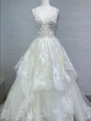 Spaghetti Straps Lace Ball Gown Wedding Dress