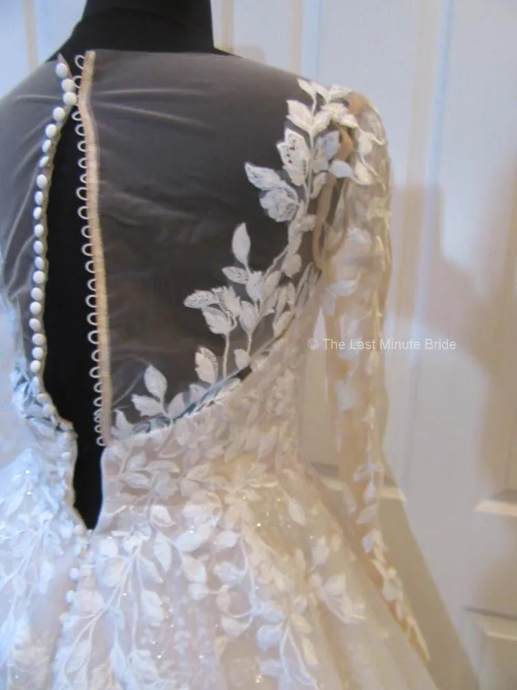 The Last Minute Bride style Alicia