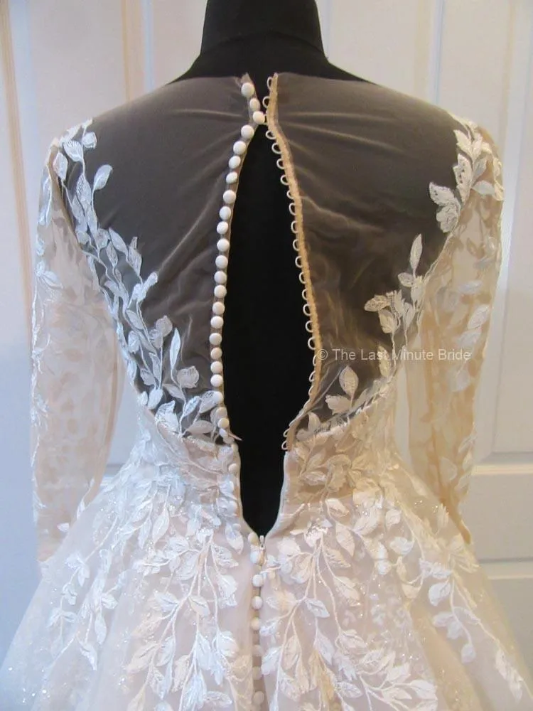 The Last Minute Bride style Alicia