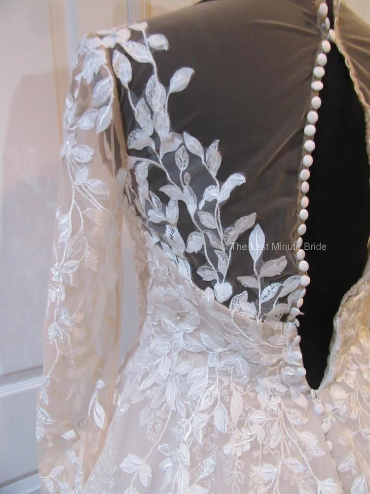 The Last Minute Bride style Alicia