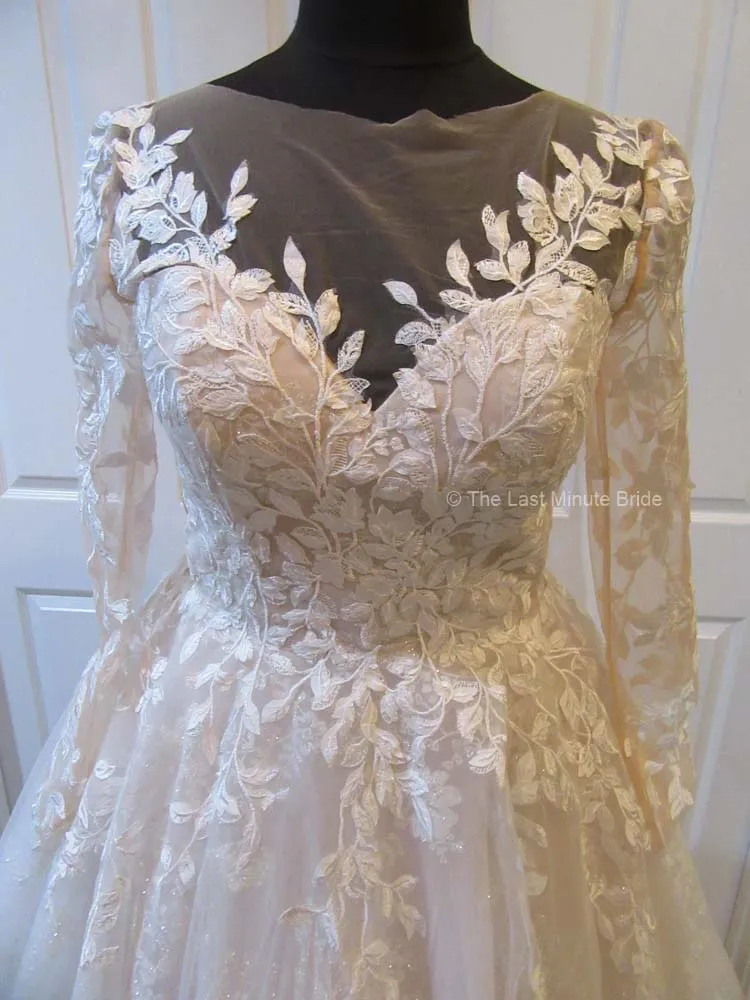 The Last Minute Bride style Alicia
